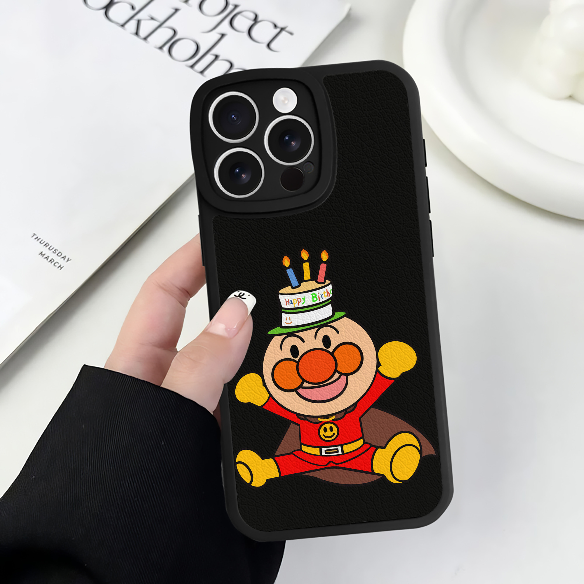 （画像用） アンパンマン Anpanman 【iPhone 16シリーズ対応】シリコンスマホケース（レザー調） 材質：シリコン
